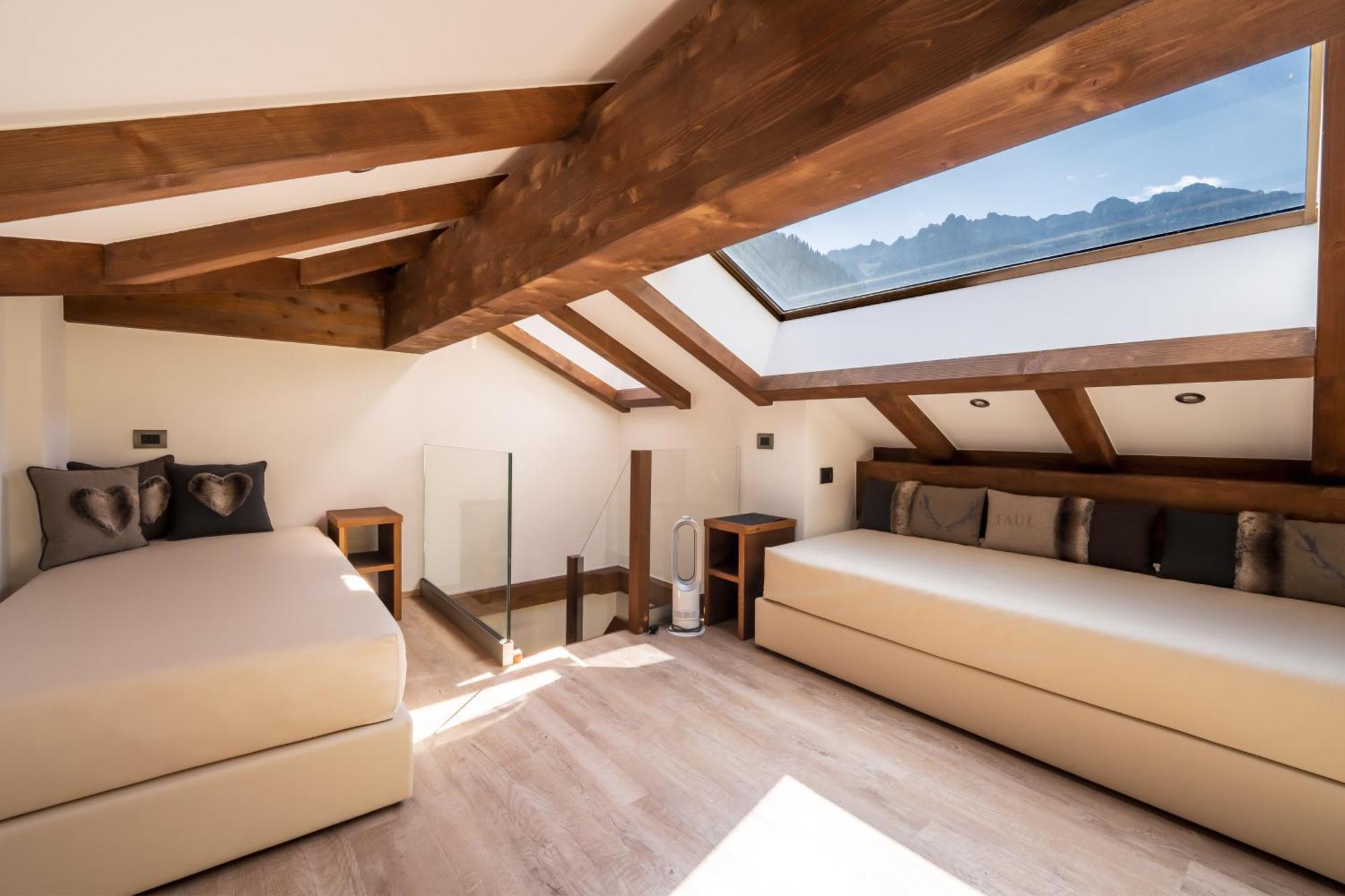 Arya Alpine Lodge セルヴァ・ディ・ヴァル・ガルデーナ エクステリア 写真