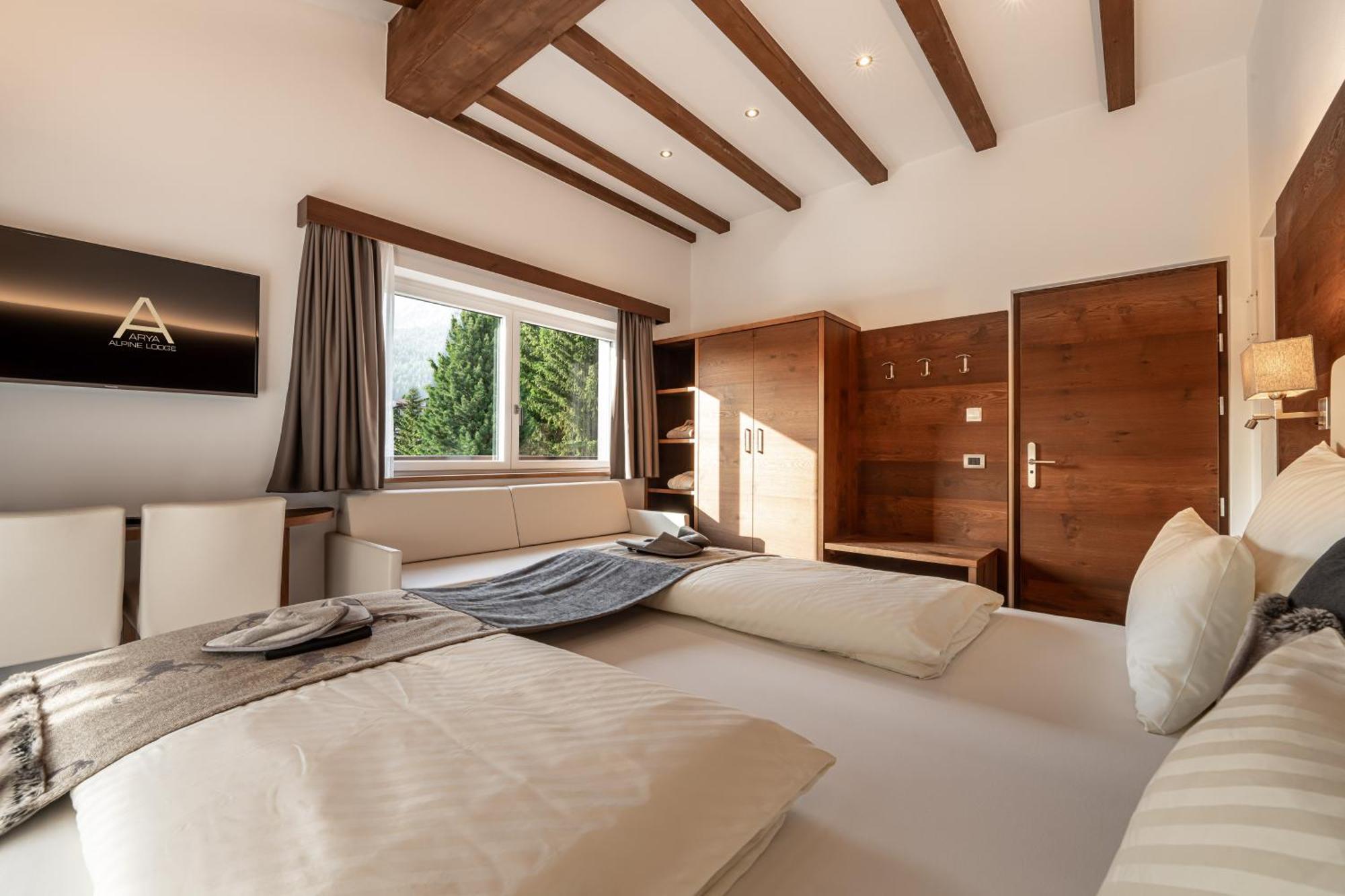 Arya Alpine Lodge セルヴァ・ディ・ヴァル・ガルデーナ エクステリア 写真